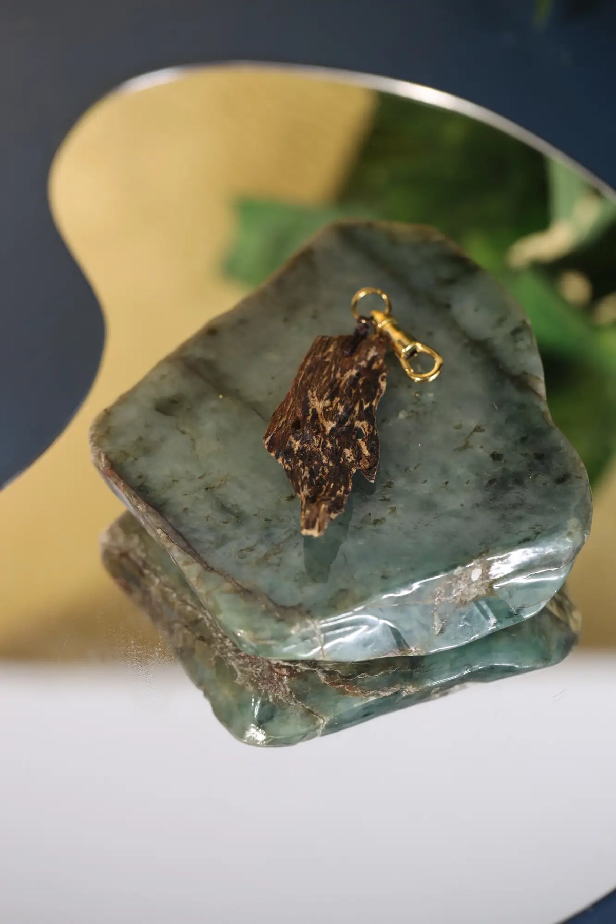 Agarwood Sinking Pendant